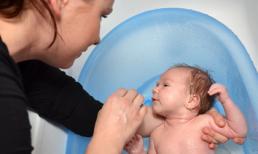 Đọc để tránh những sai lầm trong cách chăm sóc trẻ nhỏ, đa phần các bà mẹ mắc phải