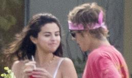 Tham dự lễ cưới của bố, Justin Bieber lại nghĩ đến việc kết hôn và có con với Selena Gomez