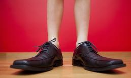 Đi giày mà không đi tất - Những ai có thói quen này sẽ hối hận sau bài viết dưới đây