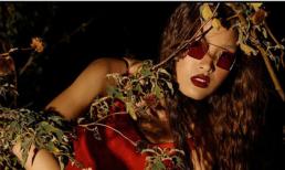 Người mẫu Chà Mi tạo dáng lạ trong bộ ảnh mới