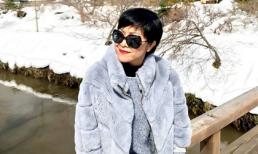 MC Thảo Vân thích thú tạo dáng trước khung cảnh tuyết trắng xóa