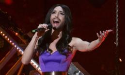 Bị bạn trai cũ đe dọa, 'nữ ca sĩ có râu' công khai đã nhiễm HIV