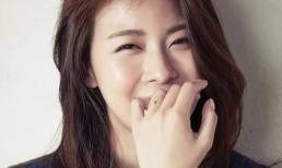 Nhìn người yêu cũ của chồng dồn thức ăn vào túi nilon, tôi thấy uổng phí 6 năm trời ghen tuông giận dỗi