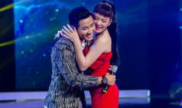 Lý Nhã Kỳ ôm thắm thiết Nguyên Khang 