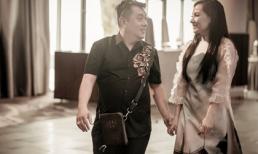 Bắt gặp Tuấn Hà Lan và Phi Nhung tình tứ trên phố Sài Gòn