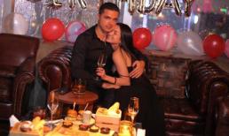 Thủy Top đón sinh nhật ấm áp bên bạn trai ngoại quốc