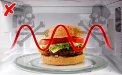 Đồ ăn hâm lại trong lò vi sóng không hề gây hại như nhiều người vẫn tưởng