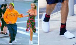 Không chỉ mê quần tụt, Justin Bieber còn suốt ngày đi đôi dép lê “huyền thoại” khi sánh đôi với vợ sắp cưới 