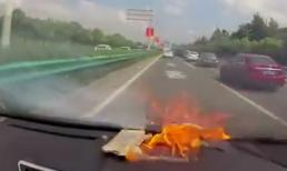 iPhone 6 bất ngờ nổ tung rồi bốc cháy trong xe ô tô