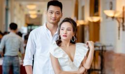 Vợ chồng Bảo Thanh dắt tay tình tứ dự họp báo VTV Awards 2018