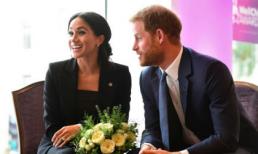 Bất chấp lời khuyên từ chồng, Công nương Meghan Markle vẫn mặc suit đi dự sự kiện 