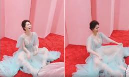 Diện váy cô tiên xanh, Ngọc Trinh xinh đẹp lộng lẫy nhưng dáng ngồi bá đạo mới là điều 'gây sốt'