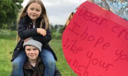 Không chỉ đáng yêu, sành điệu, bé Harper còn gây sốt vì làm điều này cho anh trai