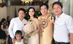Kim Tiểu Long cùng loạt nghệ sĩ đến bê tráp trong đám cưới của NS cải lương Trọng Nghĩa