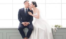 Bộ ảnh cưới lung linh của tiền vệ Nguyễn Trọng Hoàng và bà xã 9x xinh đẹp