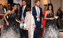 Công nương Meghan Markle mặc đầm giá gần 300 triệu đi dự sự kiện sau khi gặp sự cố máy bay