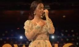 Clip vừa hát vừa khóc bất ngờ bị dân mạng chia sẻ, Phạm Quỳnh Anh: 'Chuyện gì đã qua rồi xin cho qua luôn'