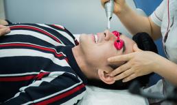 Đan Trường bị bắt gặp khi đi làm đẹp tại Hà Nội