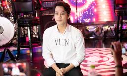 Phan Ngọc Luân một lần nữa xin lỗi khán giả vì 'tưởng tượng' chuyện ngủ chung giường với Đàm Vĩnh Hưng: 'Nghĩ lại thấy chuyện này quá kì quặc'