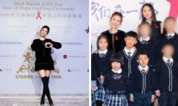 Chân dài miên man là vậy nhưng Lâm Tâm Như bị 'dìm hàng' thê thảm khi đứng cạnh Hoa hậu thế giới Trương Tử Lâm 