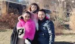 Vợ chồng Trang Nhung đưa con gái đi tận hưởng cái lạnh ở Hàn Quốc