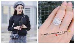 Lê Hà khoe nhẫn kim cương khủng, thử đồ cưới chuẩn bị cho hôn lễ với bạn trai