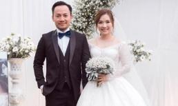 Hai thông tin đang gây xôn xao về chuyện cưới xin của rapper Tiến Đạt và vợ kém 10 tuổi