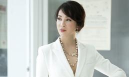 MC Thanh Mai hóa quý cô công sở qua loạt trang phục trắng - đen