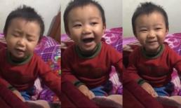 Bé trai 3 tuổi 'đốn tim' dân mạng với bản cover cực hay ca khúc miền Trung