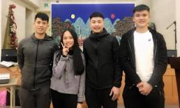 Con gái Phương Thanh hớn hở gặp tuyển thủ quốc gia Đình Trọng ở Hàn Quốc