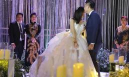 Lời căn dặn trong bài thơ mẹ ruột tự viết khiến Vân Navy rơi nước mắt trong đám cưới 