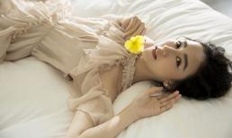 Ngắm vẻ đẹp tinh khôi, nữ tính của Hà Thu trước thềm năm mới Kỷ Hợi