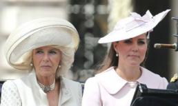 Hoàng gia Anh từng đứng ngồi không yên vì lo Kate Middleton trở thành “Camilla thứ 2”