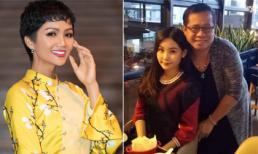 Thầy dạy catwalk từng tố Lê Âu Ngân Anh mua giải có đánh giá bất ngờ về H'Hen Niê 