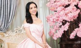 Ở tuổi 46, Giáng My vẫn tự tin diện đầm hồng xinh như gái đôi mươi