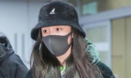 Dương Mịch kém sắc trong lần đầu tiên xuất hiện sau thông tin qua Hong Kong đón Tết cùng con gái