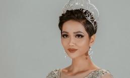 Xu hướng lông mày Pháp đang trở lại mãnh liệt trong giới nghệ sĩ toàn cầu