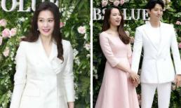 Mỹ nhân “Giày thủy tinh” đẹp sang trọng ở tuổi U50, tài tử “Chuyện tình Paris” bảnh bao bên vợ 