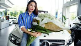 Trà Ngọc Hằng tậu xế hộp tiền tỉ đến từ thương hiệu Mercedes-Benz