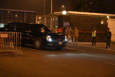 'Quái thú' Cadillac đưa Tổng thống Mỹ Donald Trump đến Khách sạn Mariot