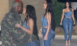 Đường cong đã khủng, Kim Kardashian còn mặc quần jeans bó sát khiến chồng không thể rời mắt