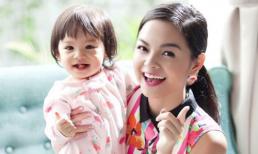 Khéo léo như Phạm Quỳnh Anh khi thuyết phục con gái 2 tuổi vào lớp học thật nhẹ nhàng