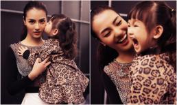 Hồng Quế được con gái Cherry cổ vũ khi làm vedette show thời trang