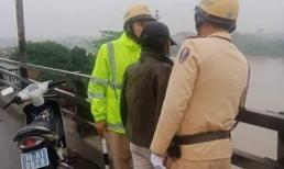 Nghẹt thở cuộc giải cứu thai phụ 37 tuần tuổi định nhảy cầu tự tử