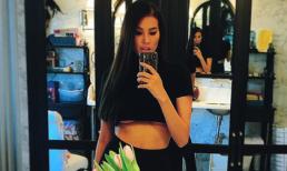 Vừa khoe vòng ba săn chắc, Phạm Hương tiếp tục 'đốt mắt' fan khi lộ chân ngực gợi cảm khó cưỡng