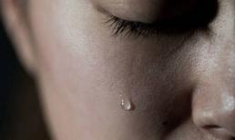 Chồng thú nhận có con riêng xin 'chấp nhận 3 người bọn anh', cô vợ đáp trả thế này mà chị em ai cũng khen bản lĩnh