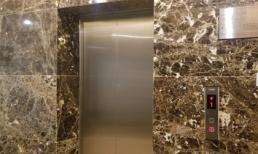 Vụ gã đàn ông sàm sỡ bé gái trong thang máy chung cư ở Sài Gòn: Gia đình nạn nhân không muốn tố giác