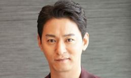 Mới hẹn hò nữ bác sĩ xinh đẹp, tài tử “Hoàng hậu Ki” đã thông báo kế hoạch cưới vào tháng 6