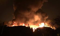 Clip vụ cháy kinh hoàng khiến 8 người chết và mất tích tại Hà Nội