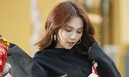 Kỷ niệm 2 năm ngày yêu chưa bao lâu, Ngọc Trinh lại chất chứa tâm sự: 'Ai cần đi sẽ đi'